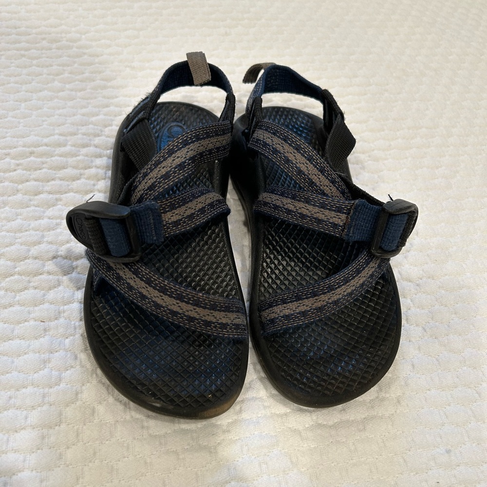 Kids Chacos Size 13